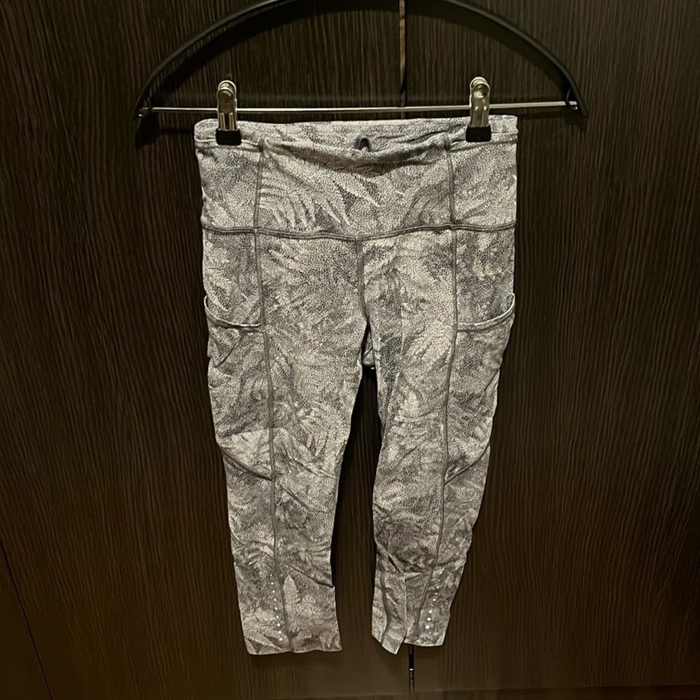 Lululemon capri leggings